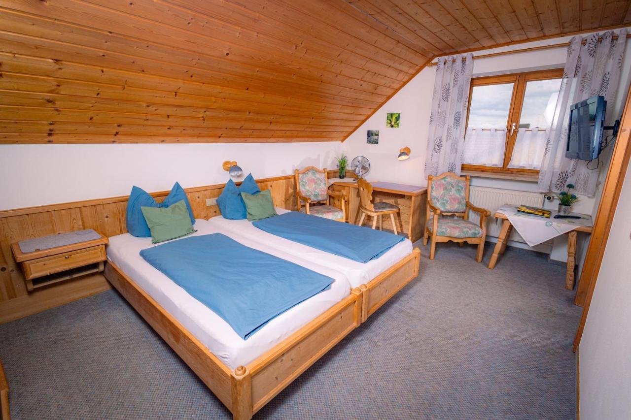 Gasthof Schneiderwirt, Kipfenberg Ot Hirnstetten الغرفة الصورة