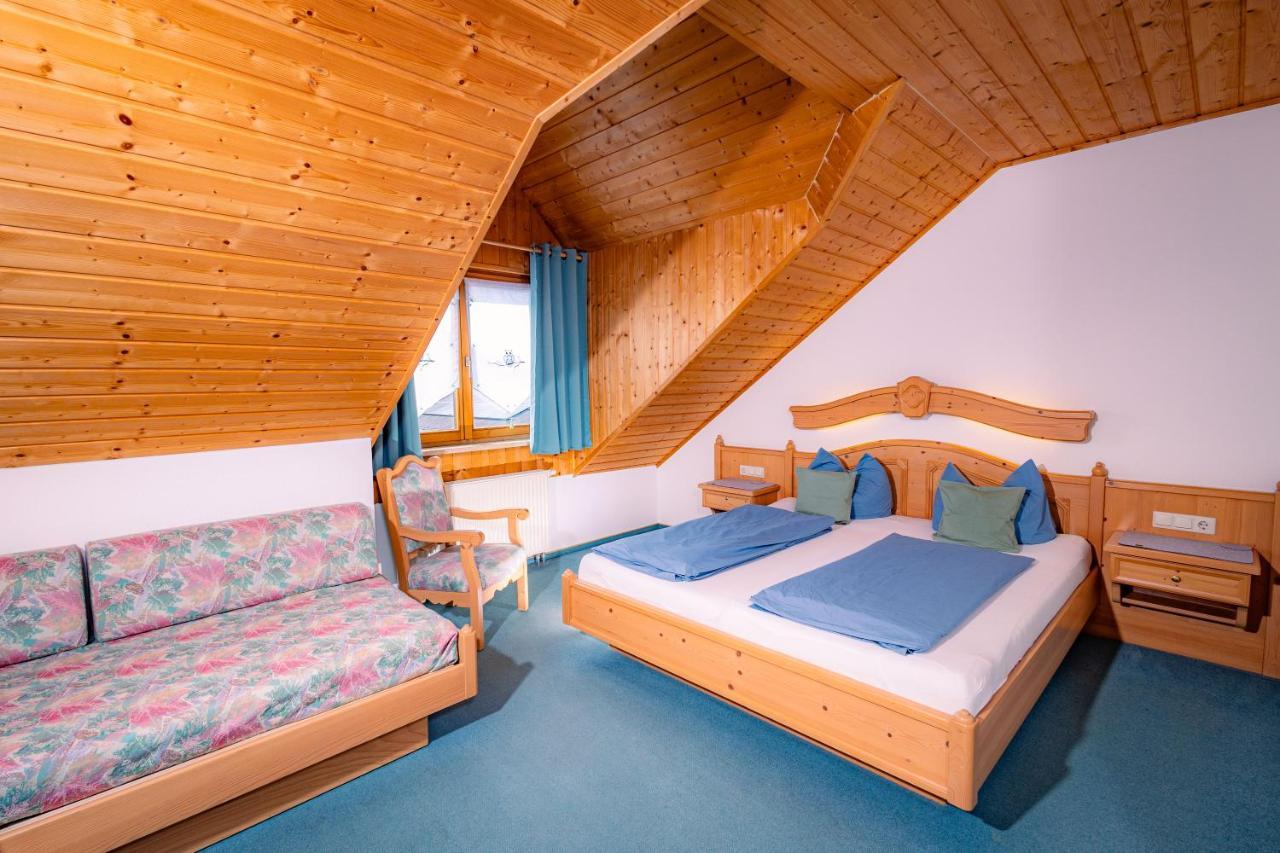 Gasthof Schneiderwirt, Kipfenberg Ot Hirnstetten الغرفة الصورة